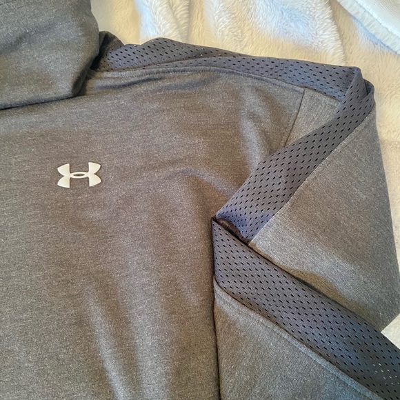 Under Armour Hoodie Funnel Neck - Picture 3 of 4